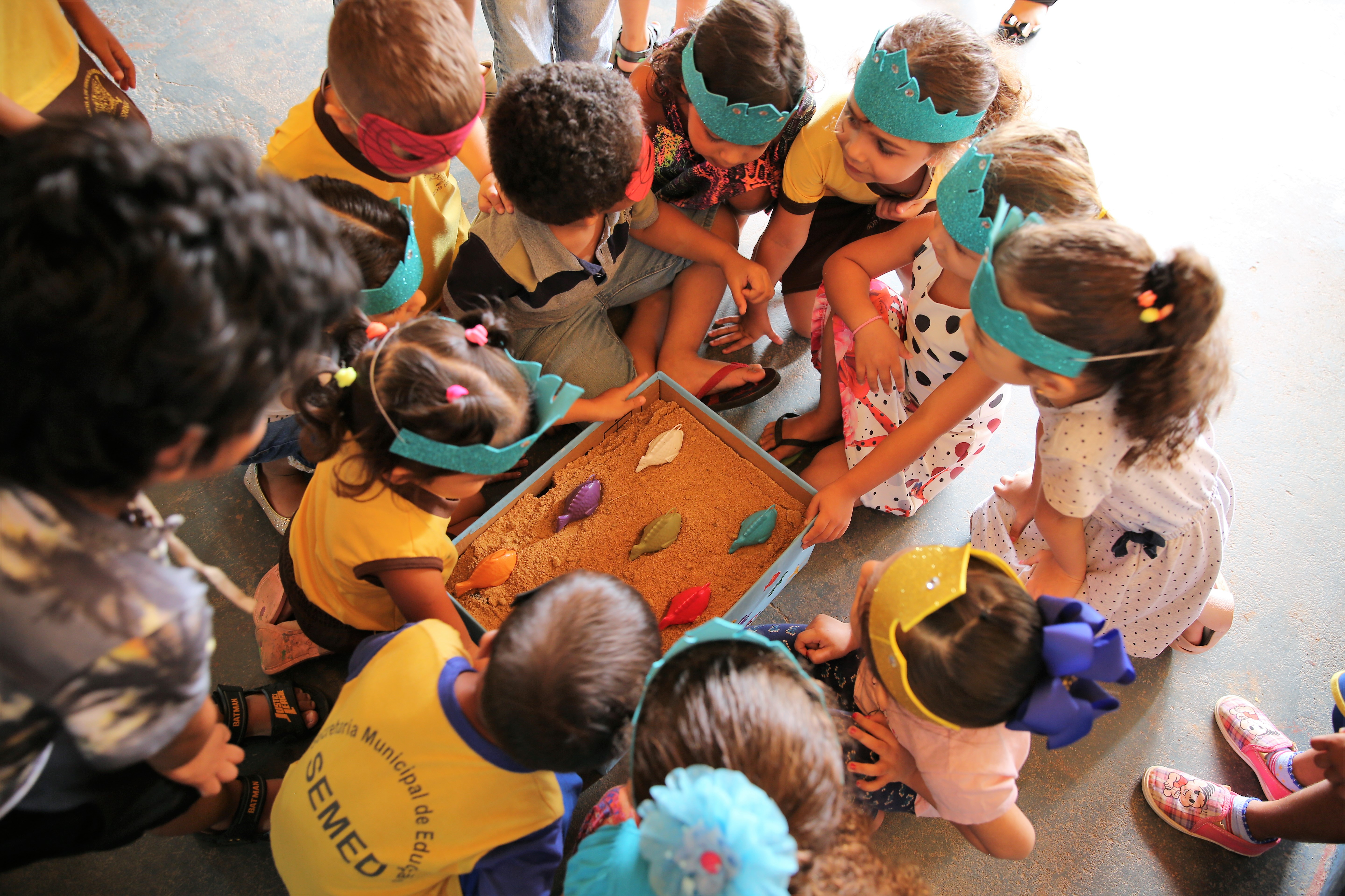 Atividades e distribuição de brinquedos e livros marcam ação do MPC em  escola infantil – TCE-RO